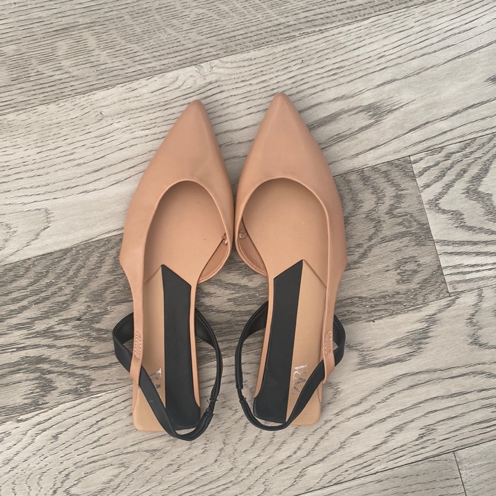ZARA Two-toned Flat Sandals